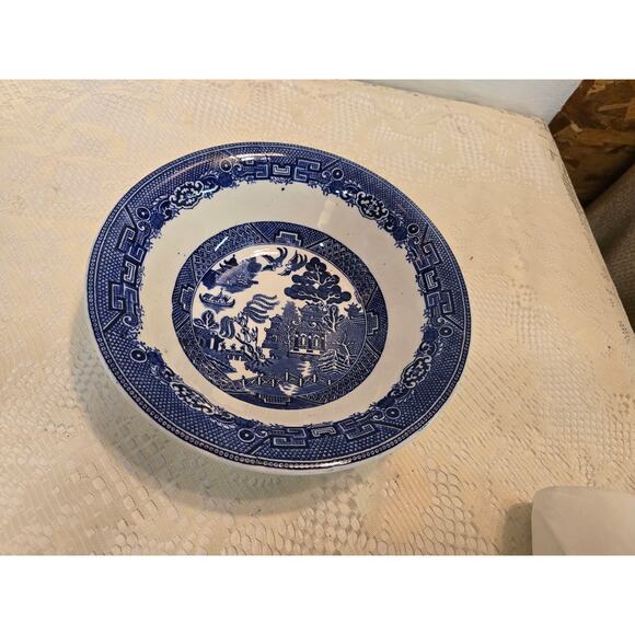 Allertons Flow Blue Willow - England - Flared Serving Blue Willow Vegetable Bowl - Picture 1 of 12